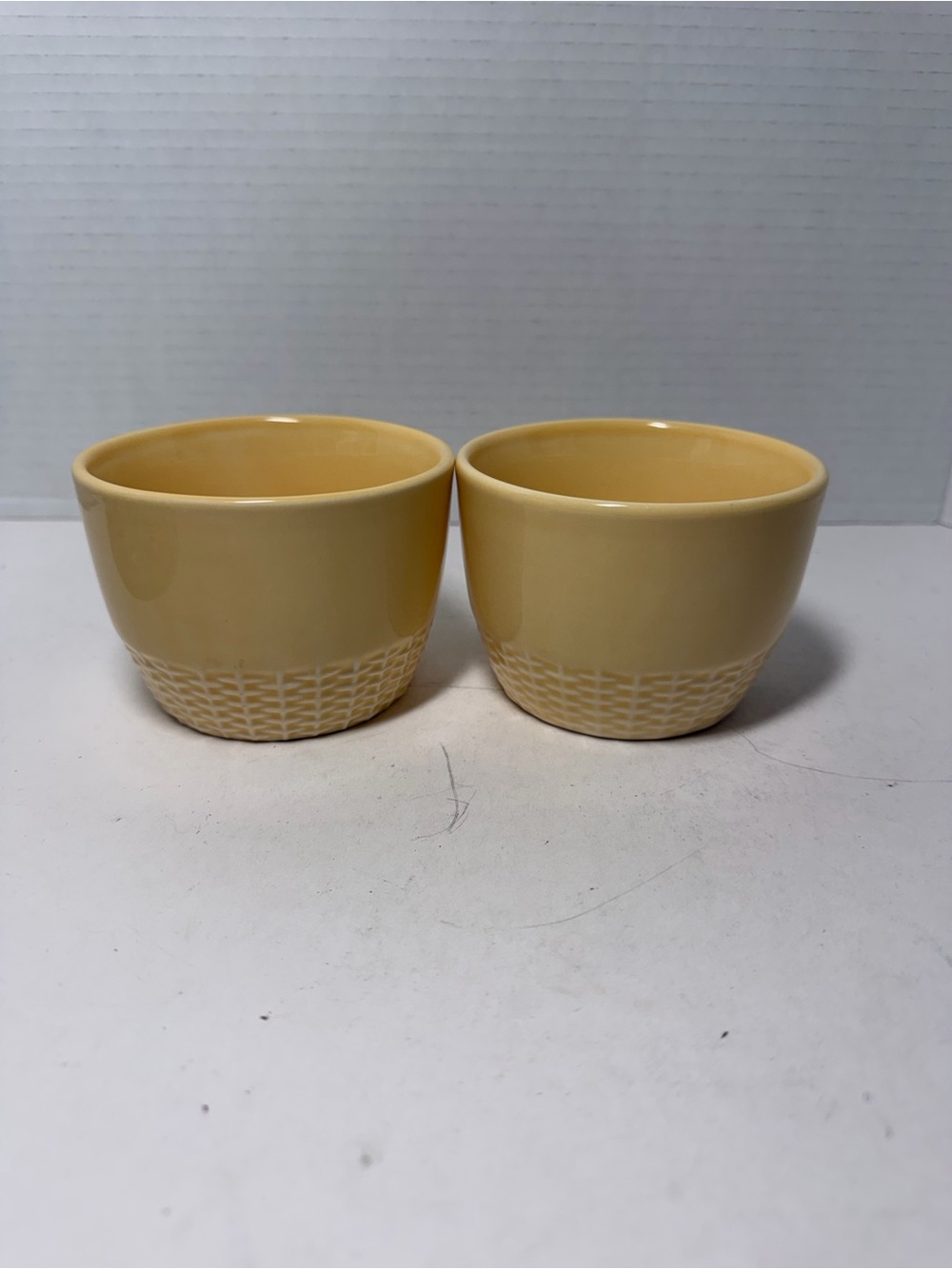 Martha Stewart Basketweave Yellow collection
Condiment/Dessert Bowls